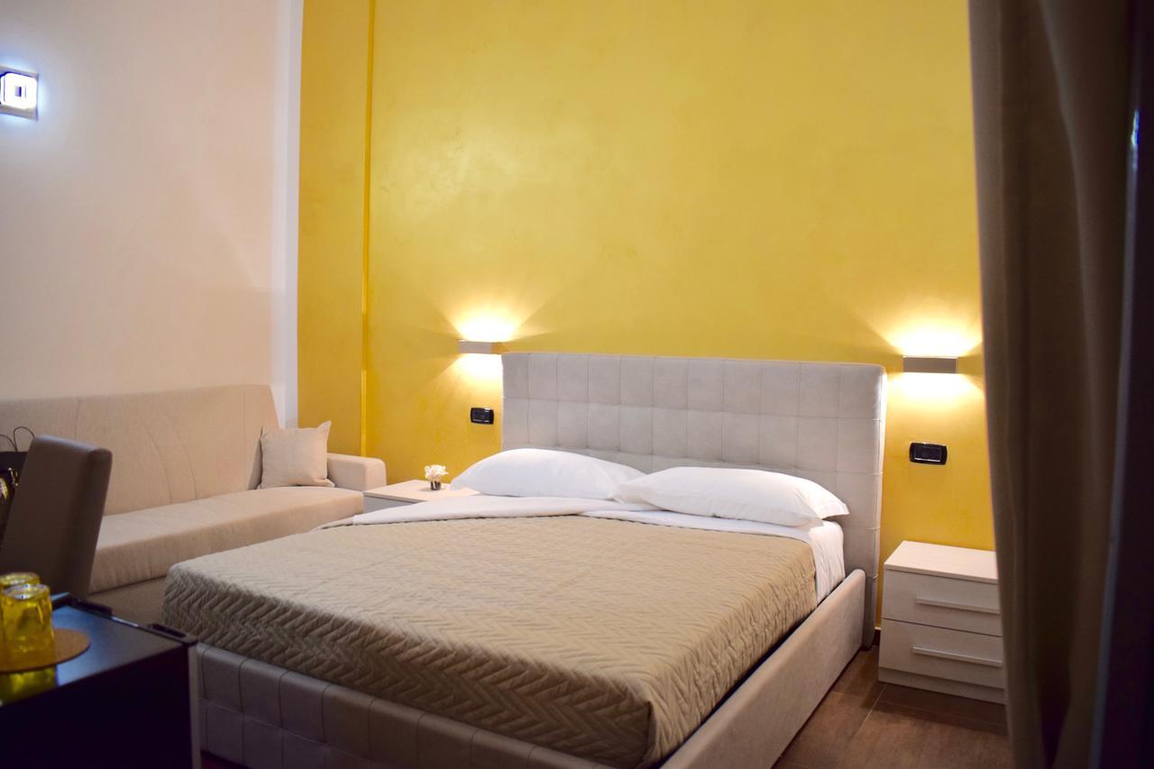 Corallo Rooms Салерно Экстерьер фото