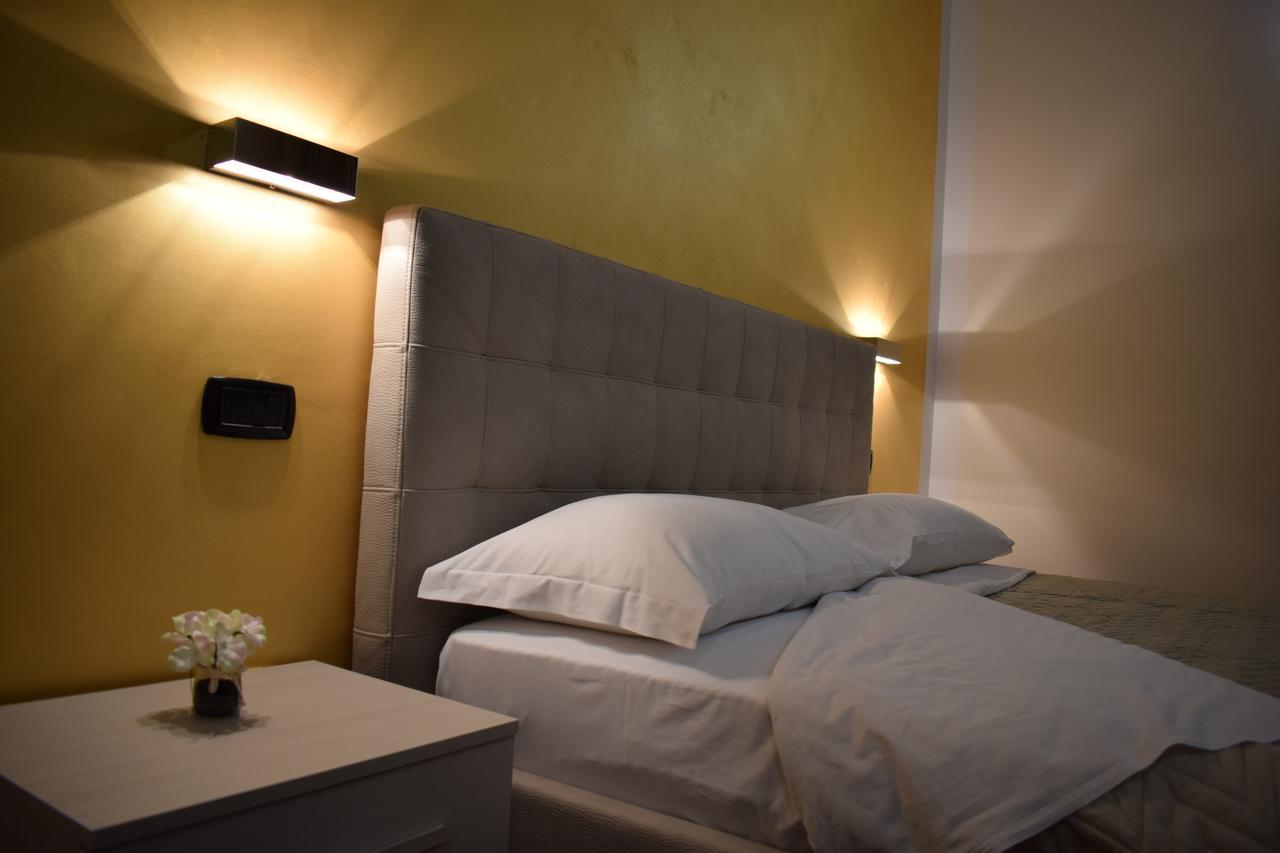 Corallo Rooms Салерно Экстерьер фото